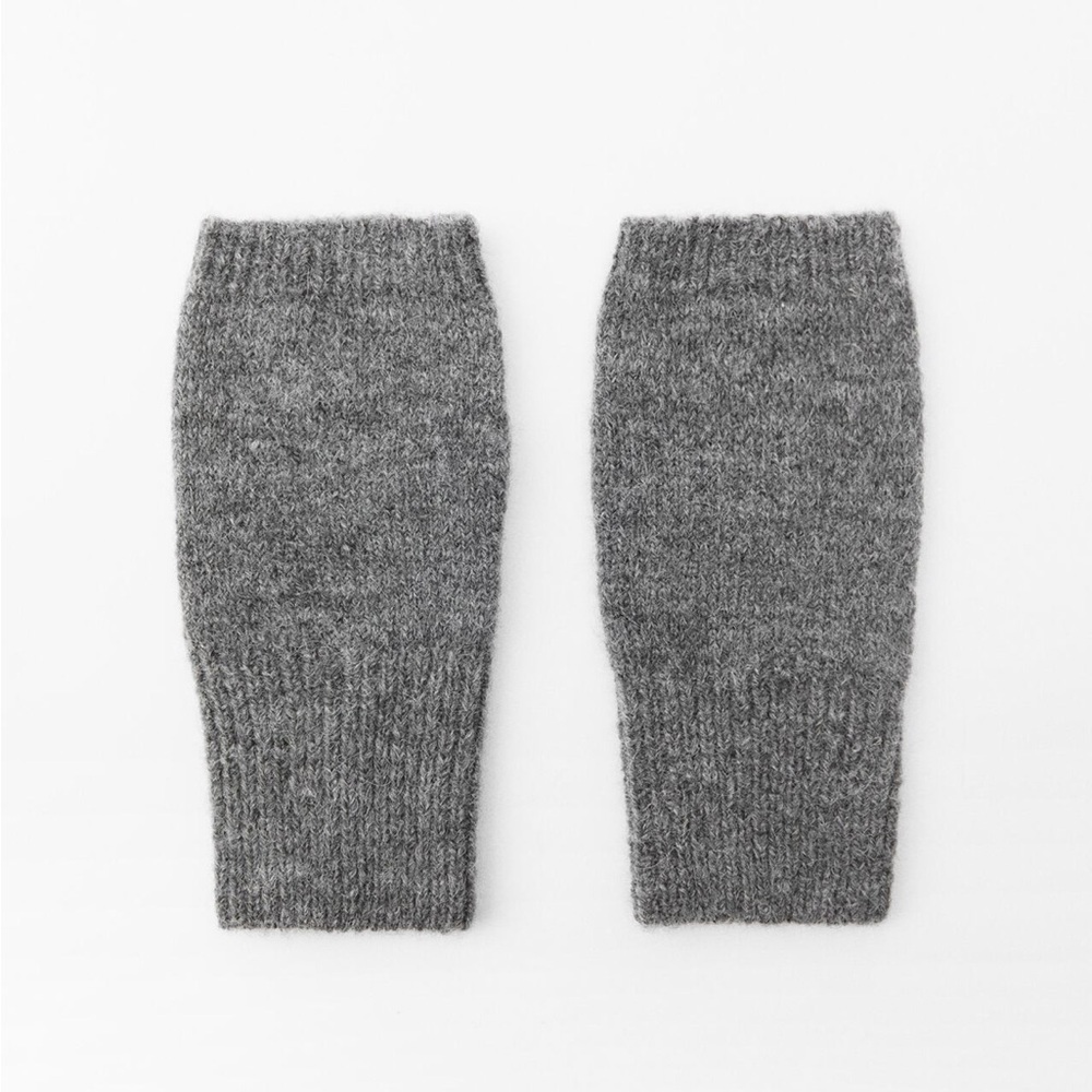 ZARA SHORT FINGERLESS KNIT MITTENS